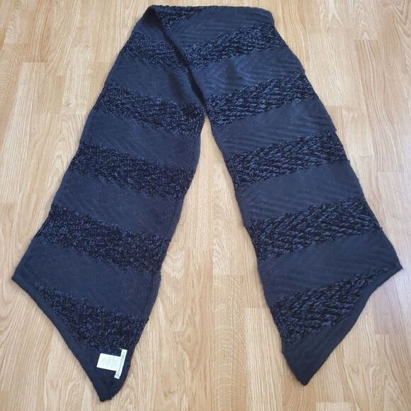 Rebecca Minkoff Block Yarn Muffler Scarf - Picture 11 of 12